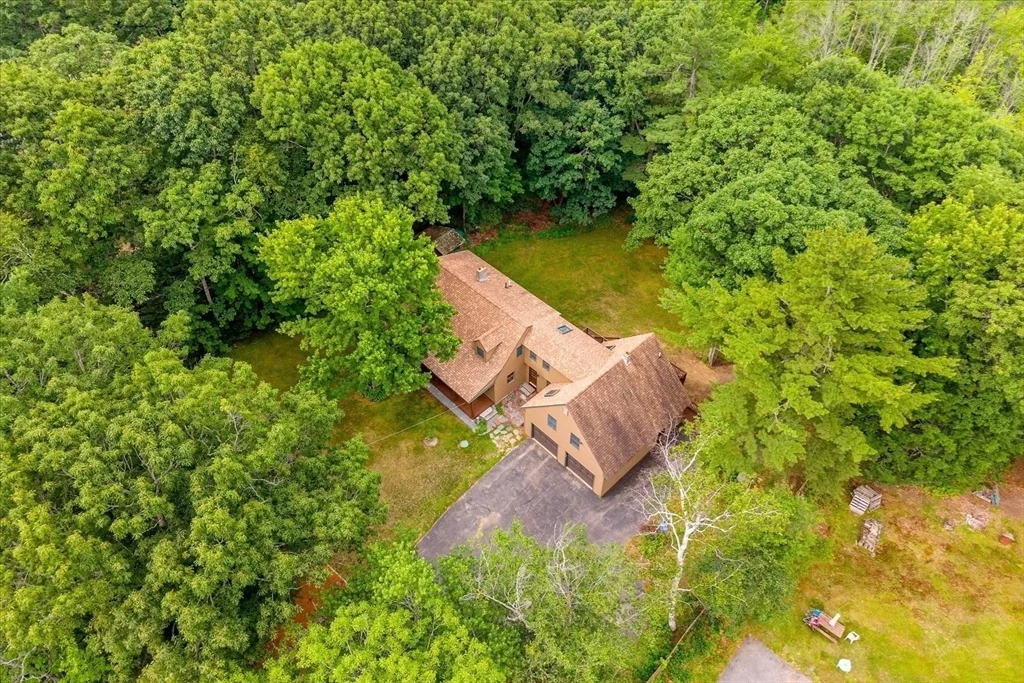 Photo of 481 Hubbardston Rd