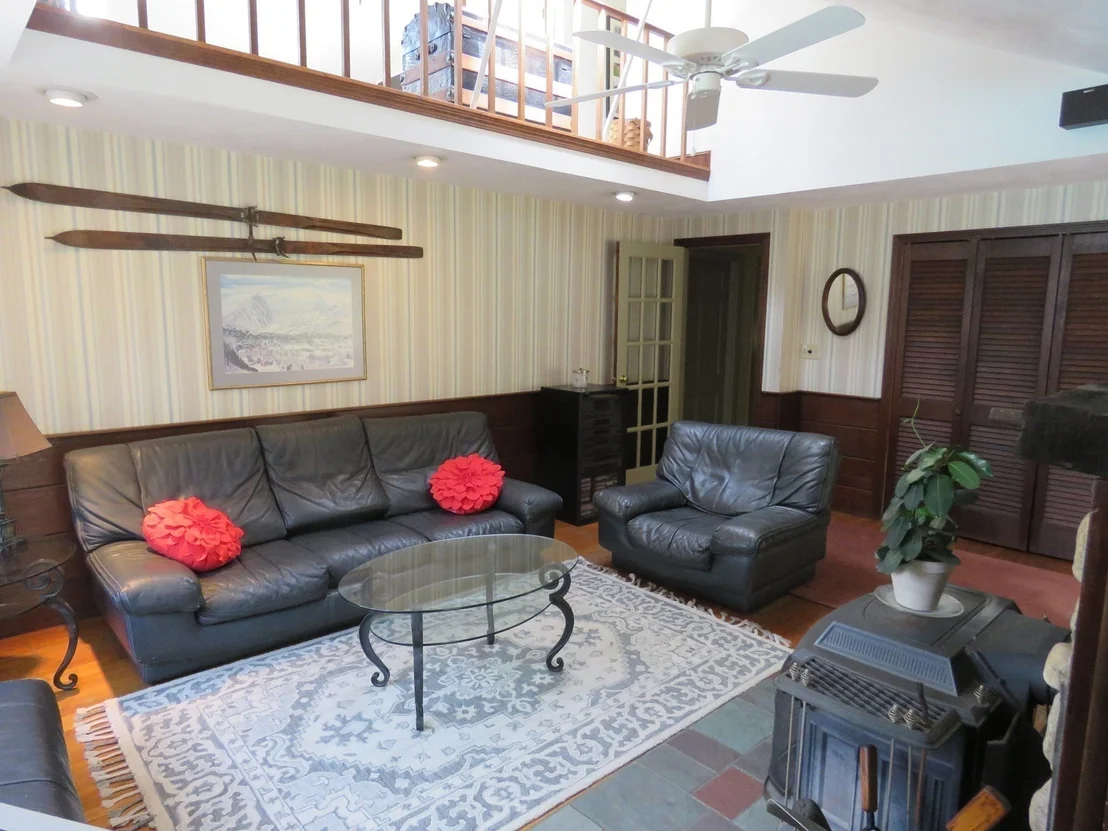 Photo of 23 Donna Dr