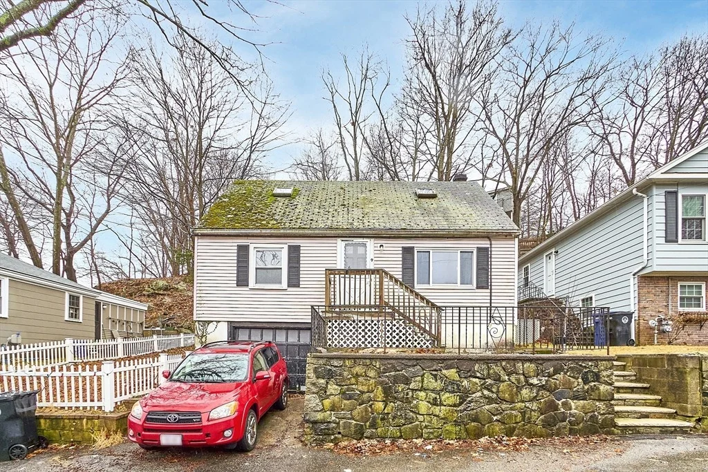 Photo of 9 Intervale Rd