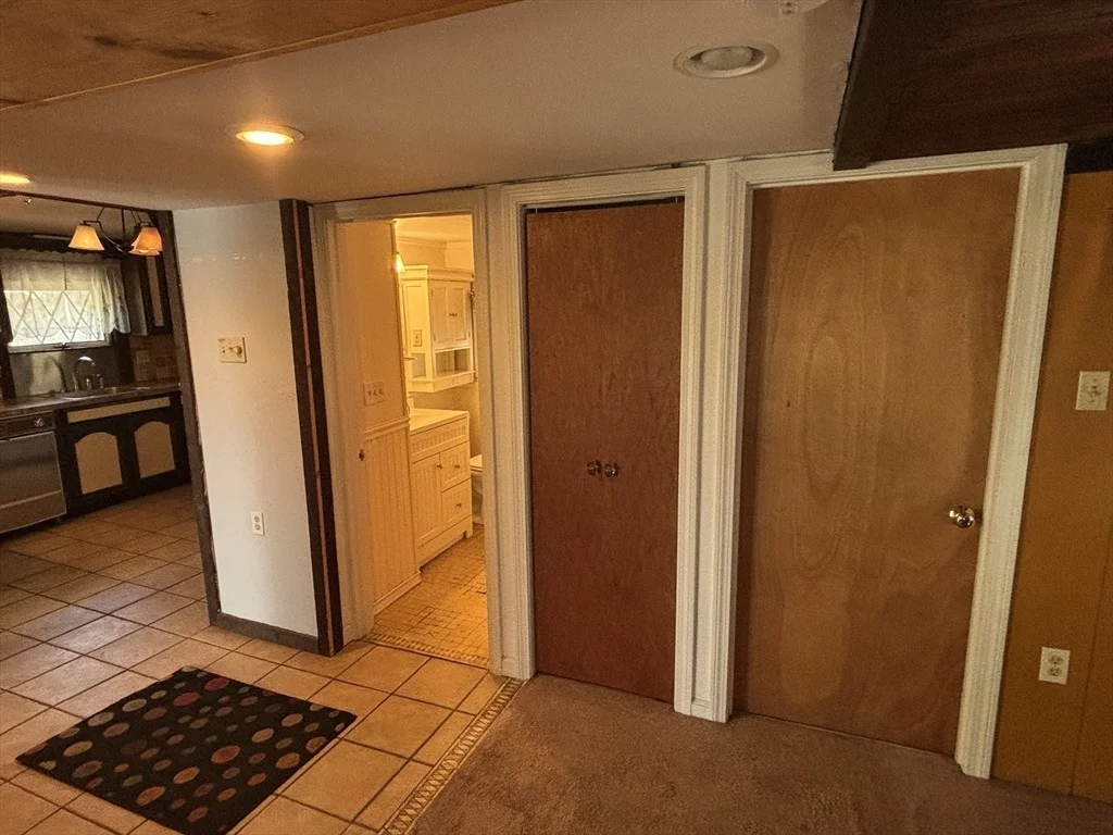 Photo of 570 Eastside Road