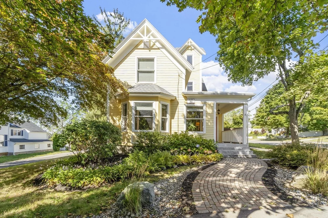 Photo of 8 Winthrop St