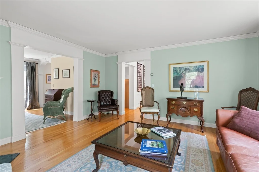 Photo of 151 River Rd