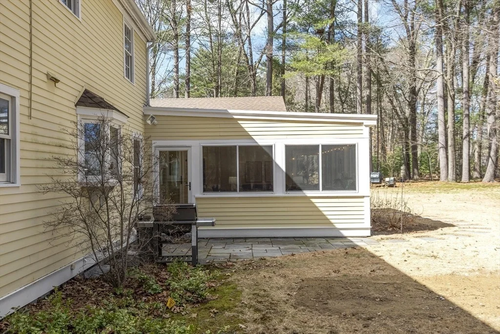 Photo of 1 Carlton Dr