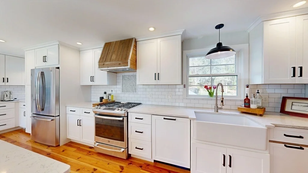 Photo of 375 Linebrook Rd