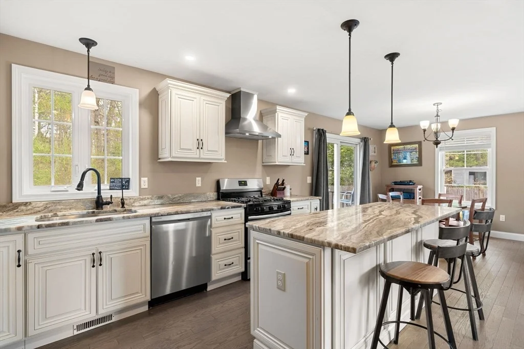 Photo of 32 Dennison Ave