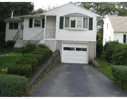 Photo of 45 Circle Dr