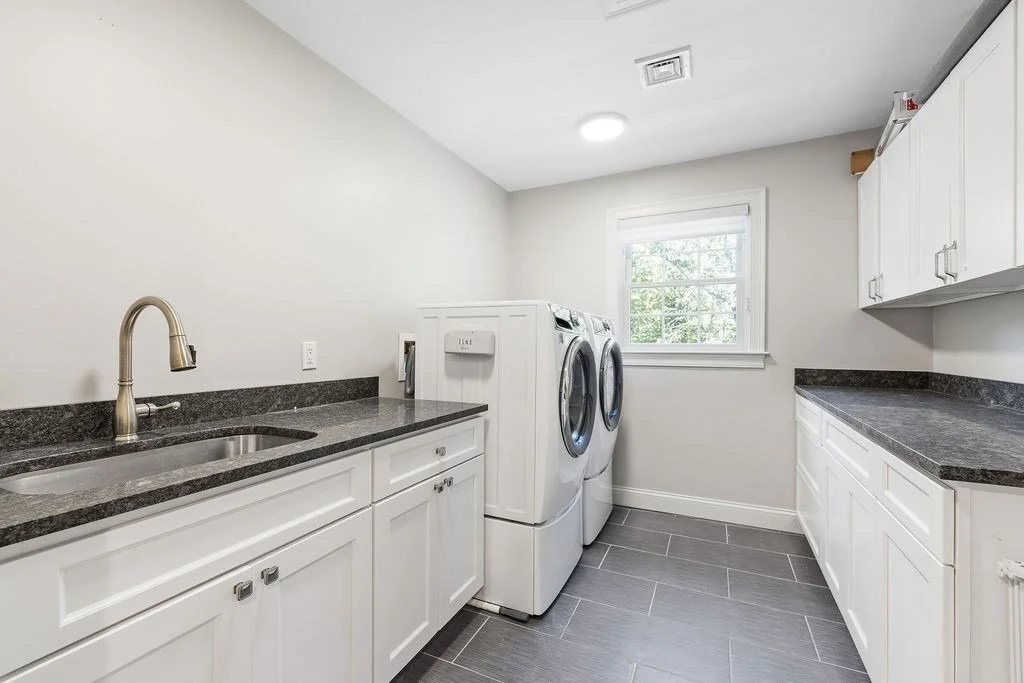 Photo of 100 Nobscot Drive