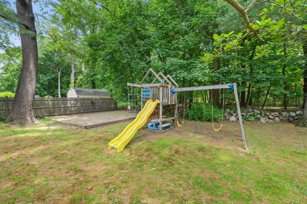 Photo of 18 Edgewood Rd