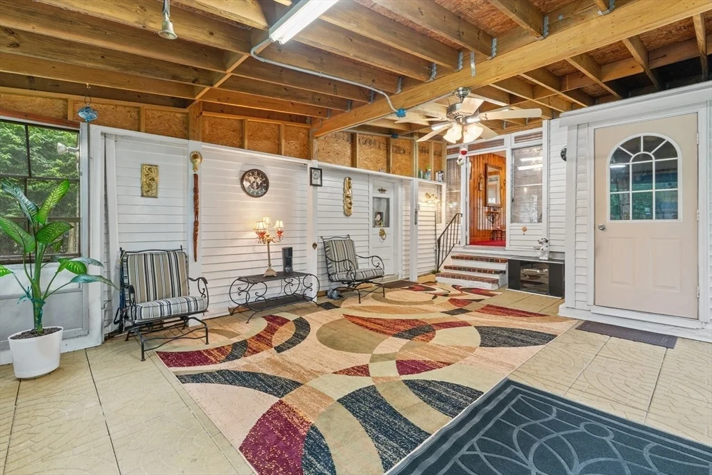 Photo of 100 Maple Street