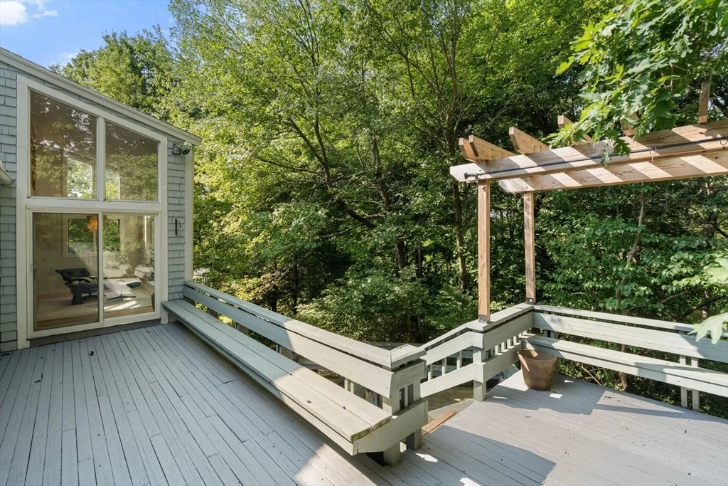 Photo of 341 West St