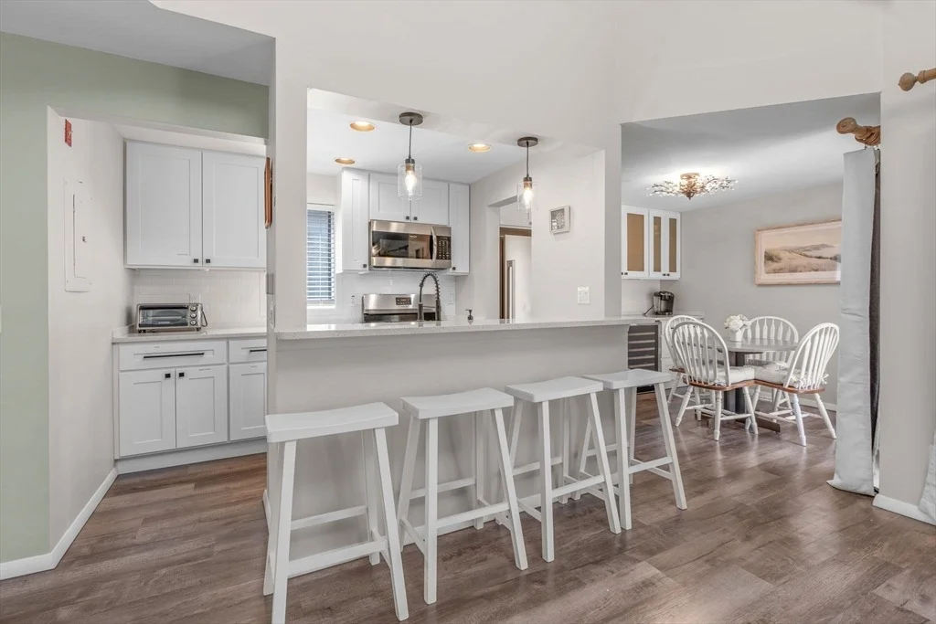 Photo of Unit F at 39 Mashie Cir