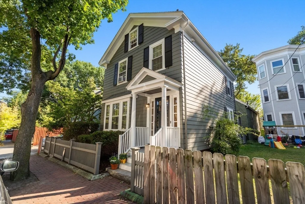 Photo of 6 Perry St