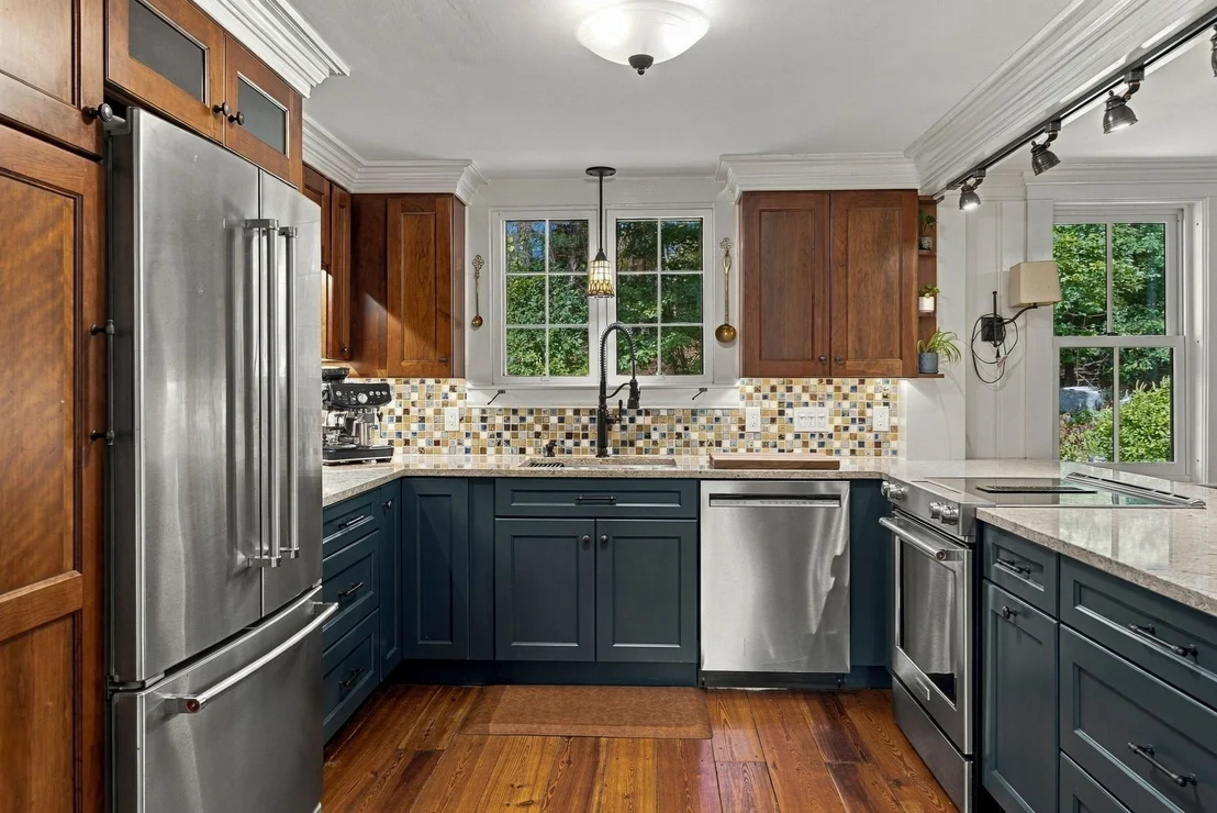 Photo of 191 Damon Rd