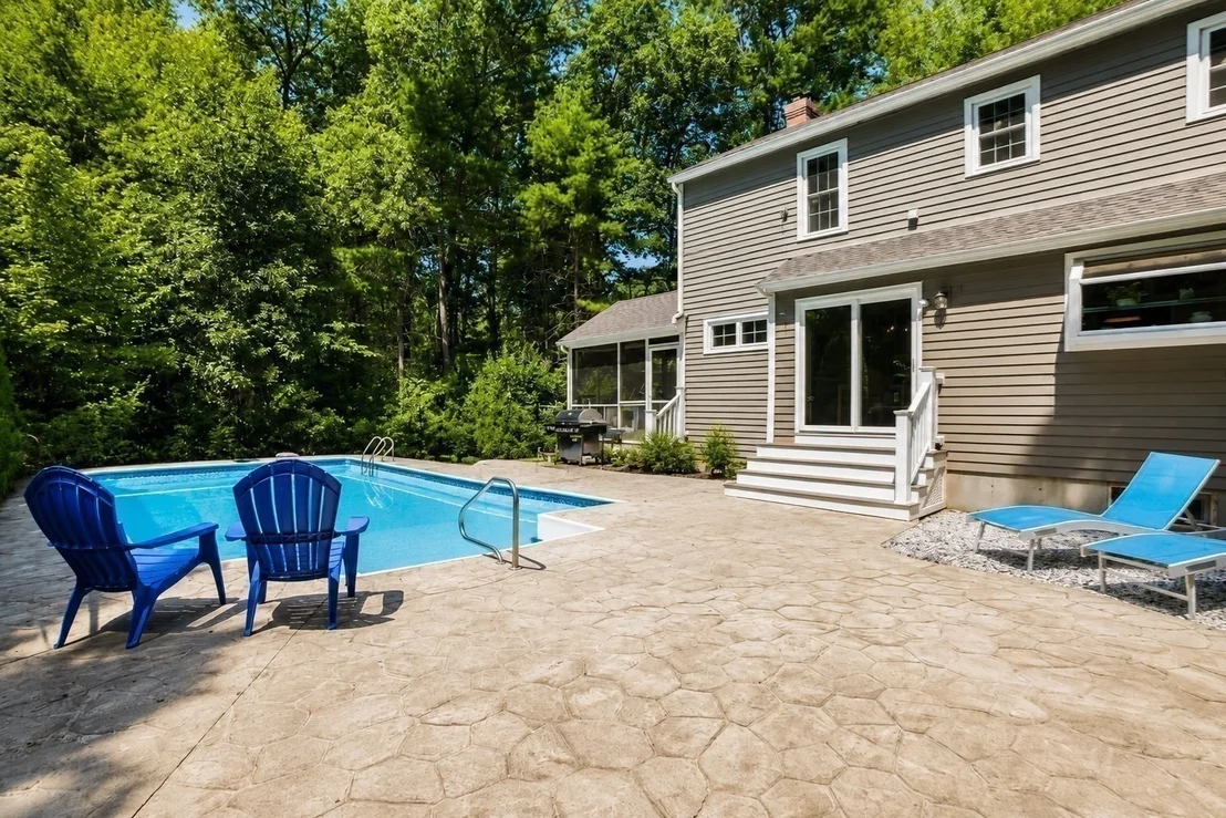 Photo of 14 Cedar Ridge Ln