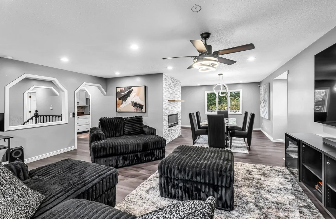 Photo of 10 Robert Dr
