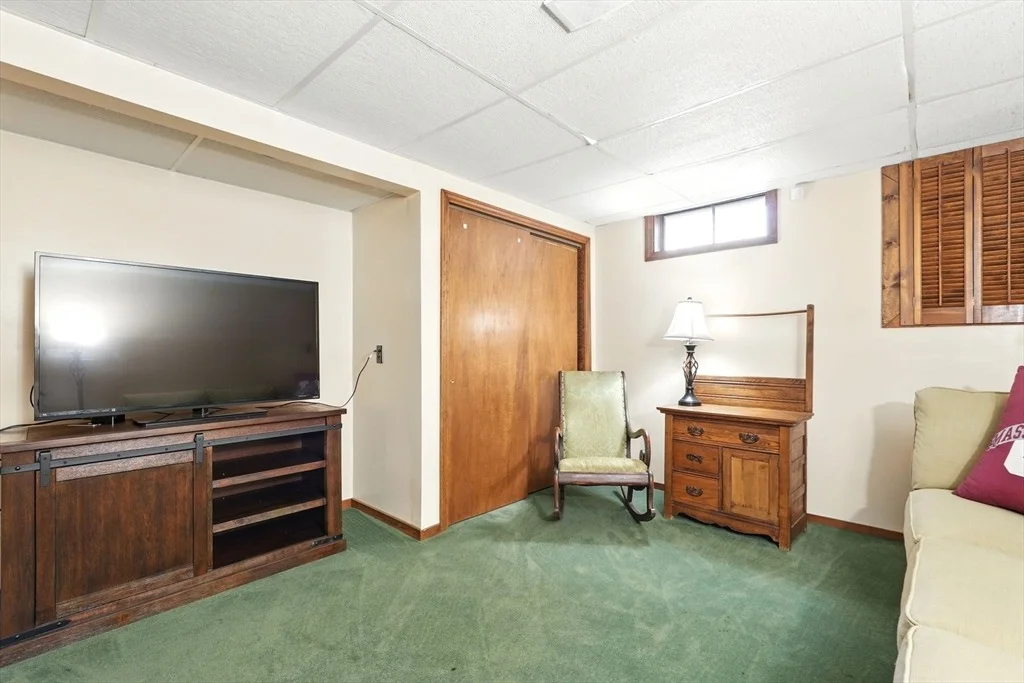 Photo of 319 Casey Dr