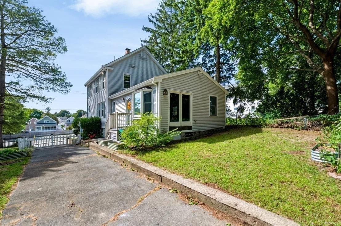 Photo of 17 Fairview Ave