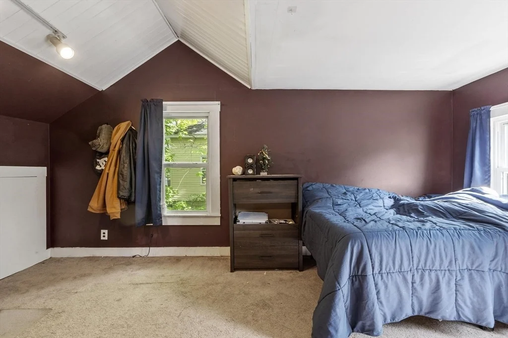 Photo of 284 Drury Ave.