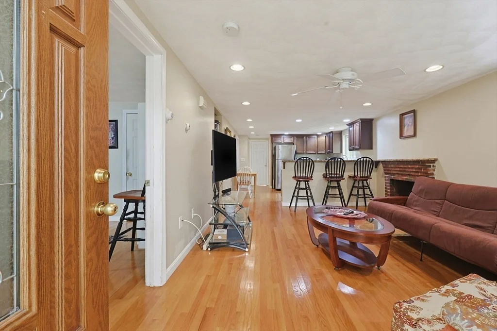 Photo of 53 Blaney Ave