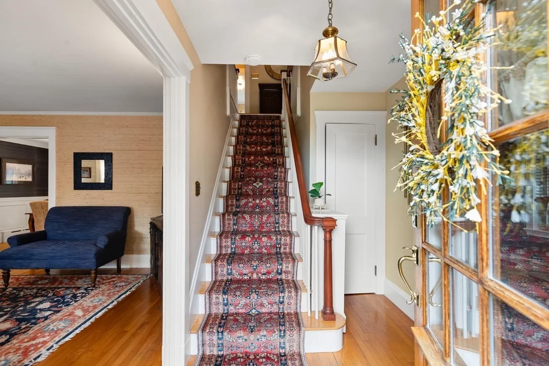 Photo of 216 Bellevue Rd