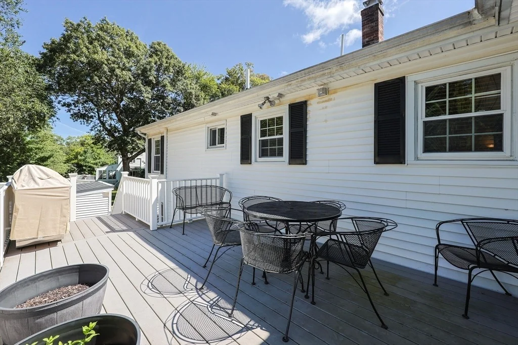 Photo of 6 Weetamoe Dr