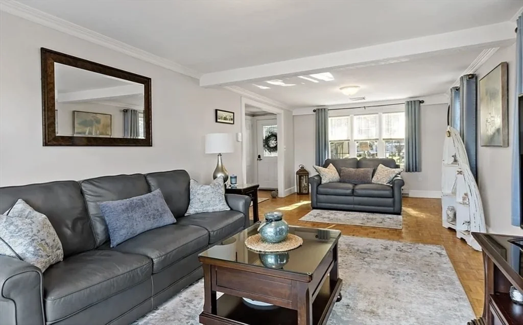 Photo of 22 Riverside Drive