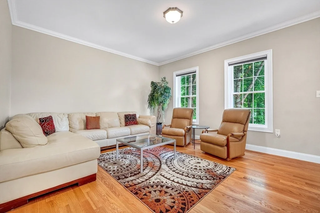 Photo of 245 High St