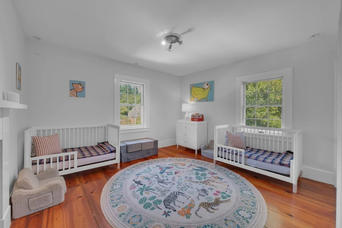 Photo of 304 Warren Rd