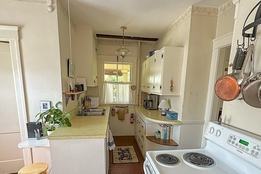 Photo of 169 Whitmarsh Ave