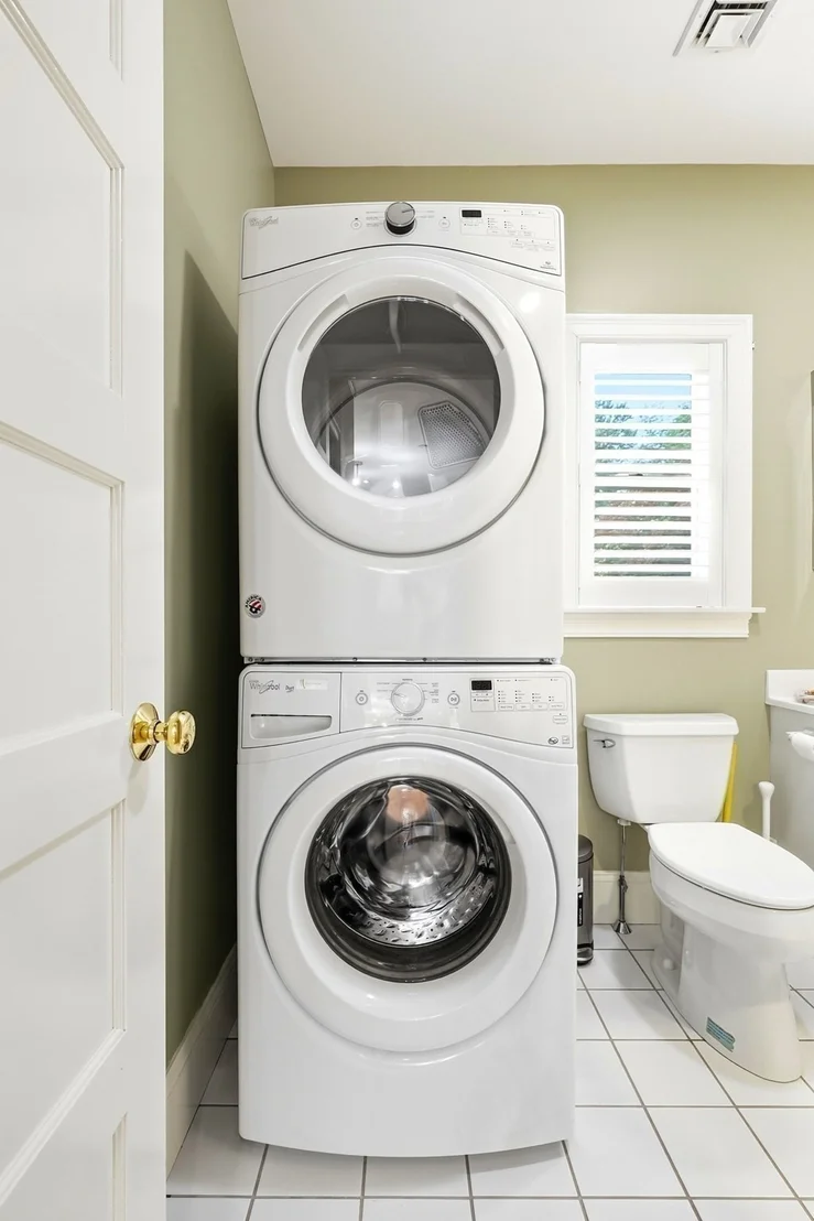 Photo of 10 Wolcott Ave