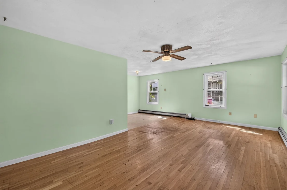 Photo of 17 W Cedar Rd