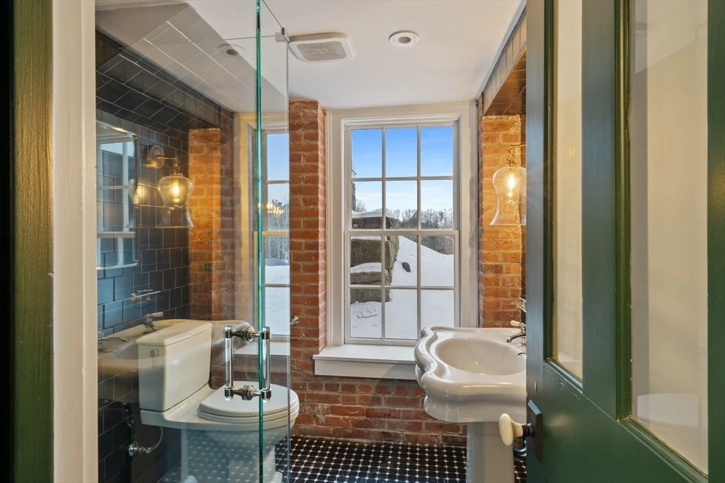 Photo of 36 Bolton Rd