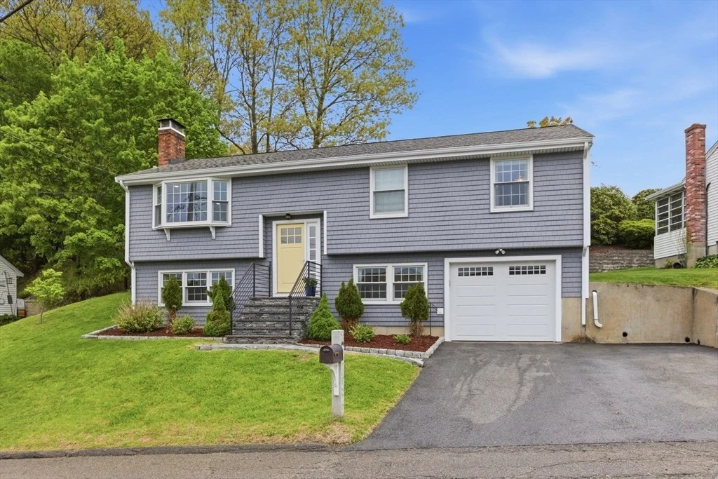 Photo of 66 Phillips Cir