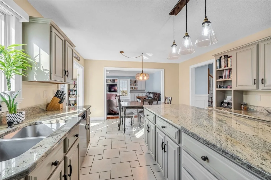 Photo of 171 Munger Hill Rd