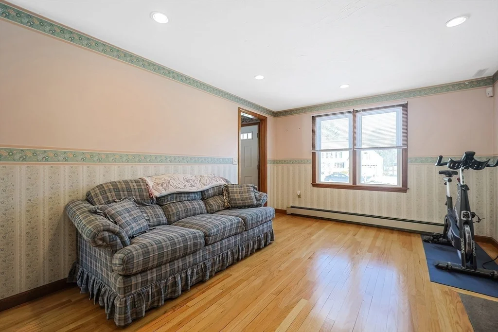 Photo of 10 Pond St