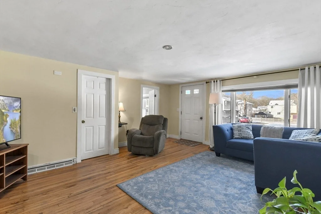 Photo of 23 Edgewood Rd