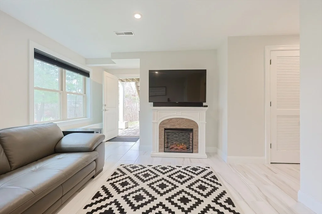 Photo of 7 Pheasantwood Dr