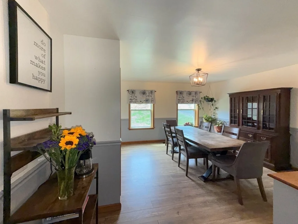 Photo of 261 Greenwich Rd
