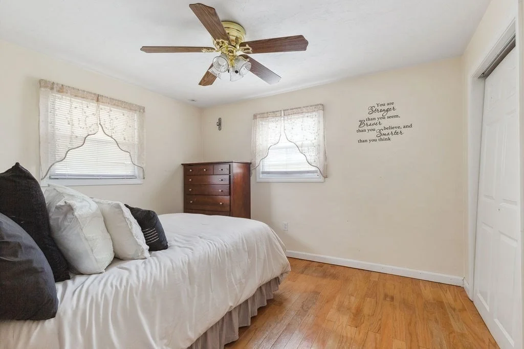 Photo of 54 Lisa Dr