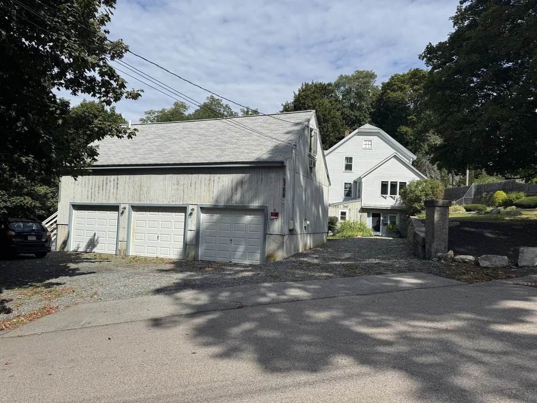 Photo of 5 Hillside St.