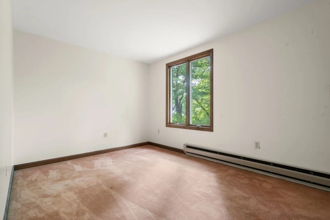 Photo of 444 Clapboardtree Street
