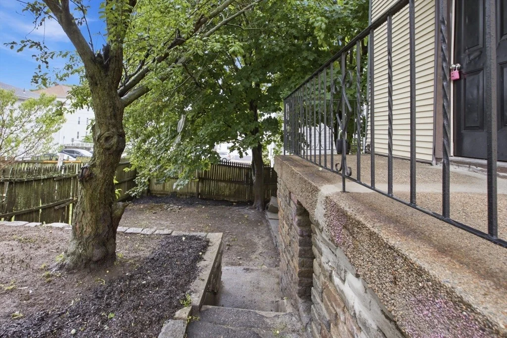 Photo of 34 Danforth St