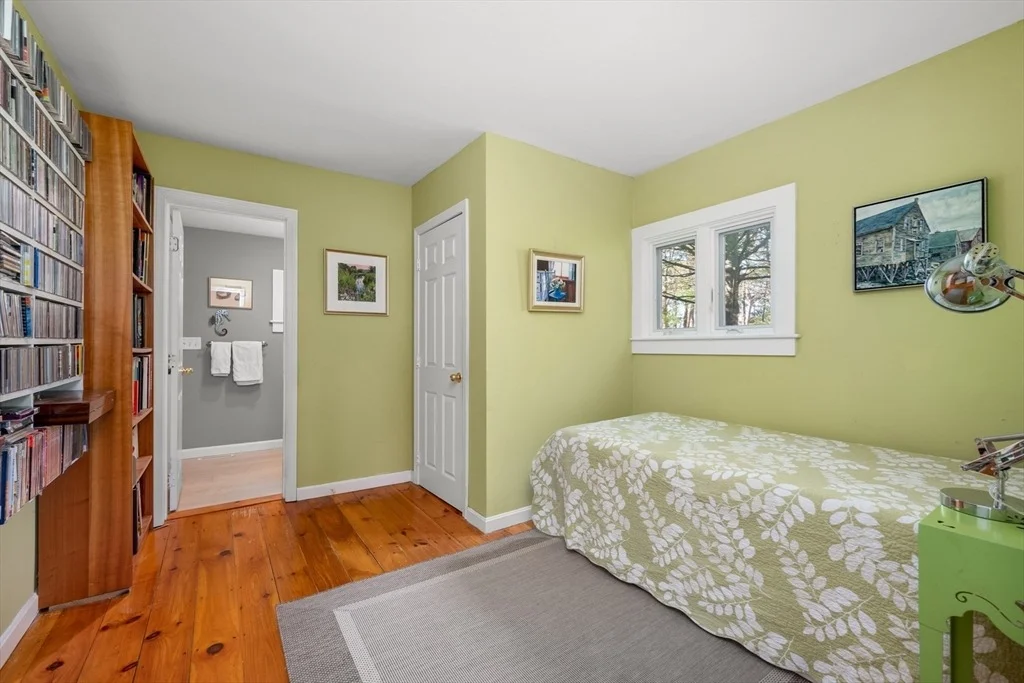 Photo of 374 Putnam