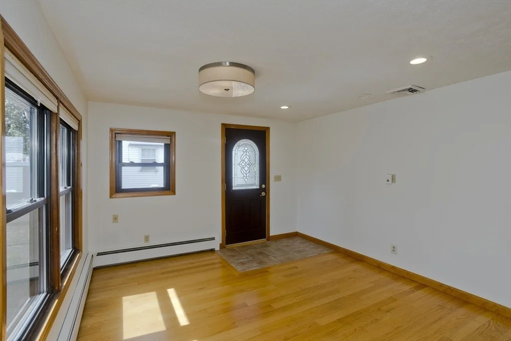 Photo of 25 Andover Rd
