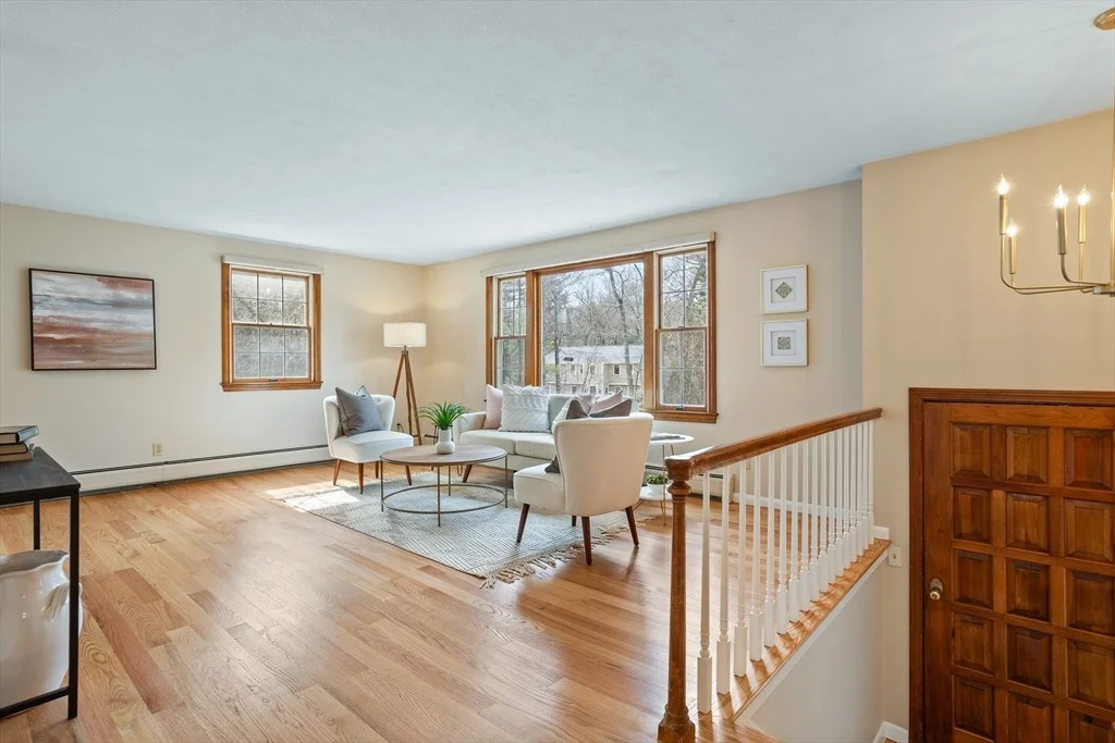 Photo of 10 Lincoln Drive