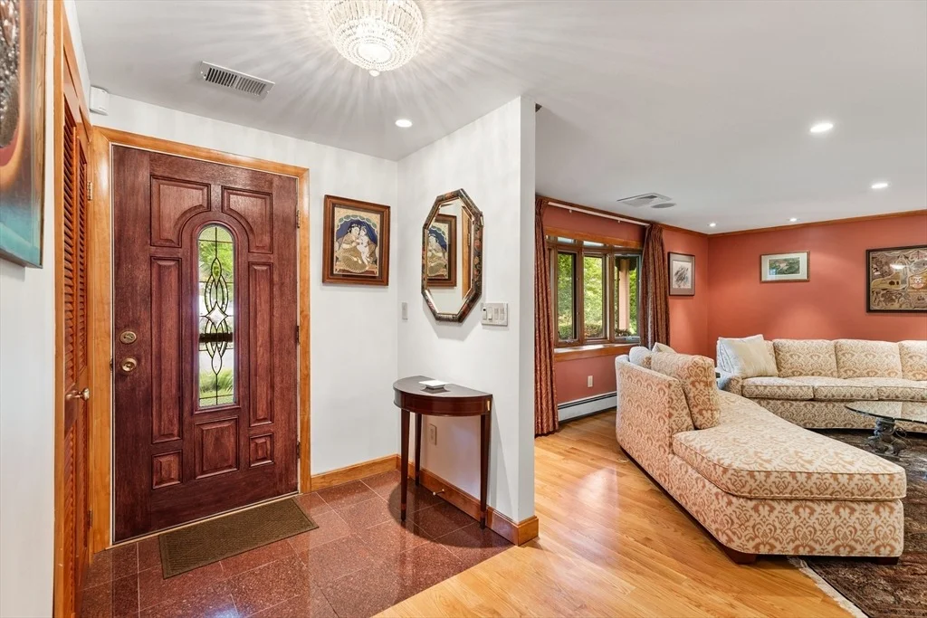 Photo of 6 Maureen Rd