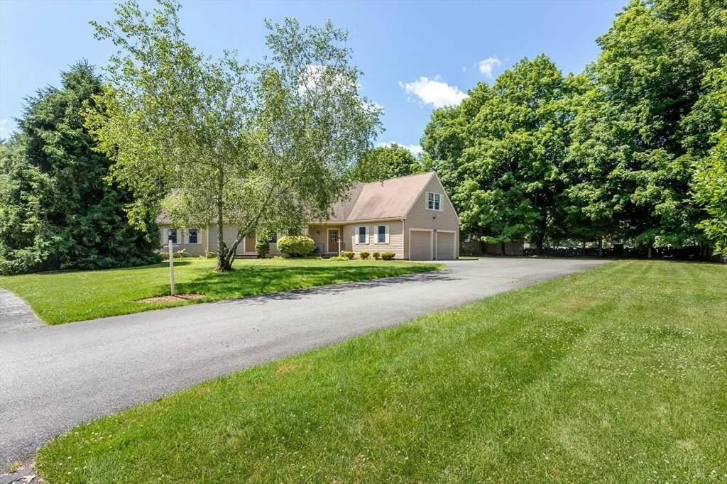 Photo of 140 Grace Ln