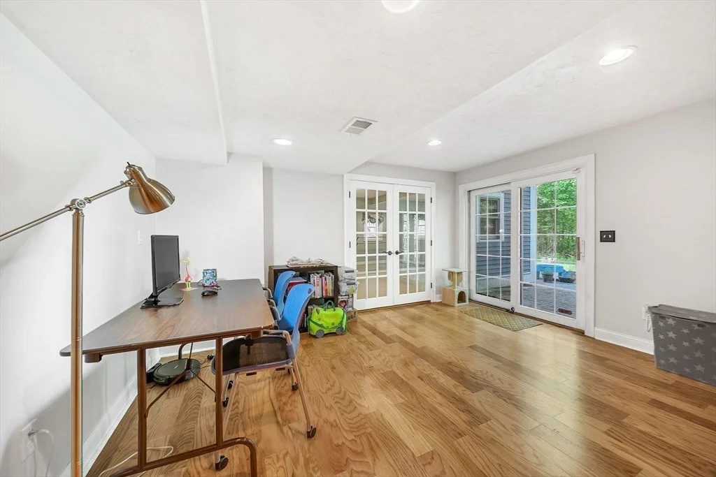 Photo of 1125 Burroughs Rd
