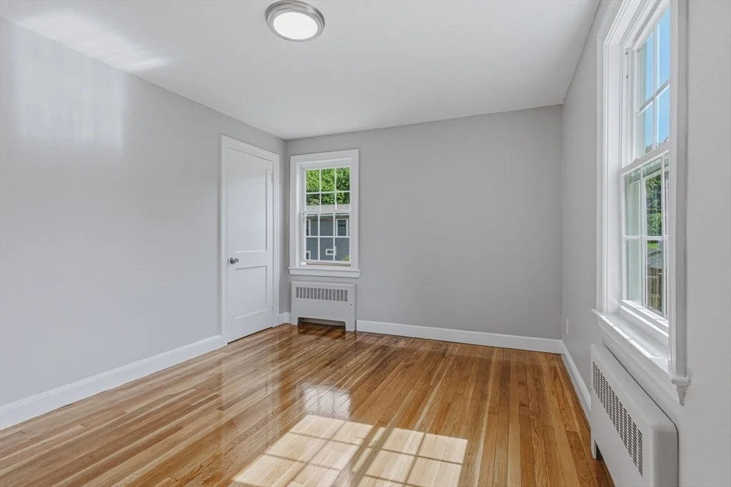 Photo of 95 Circle Dr