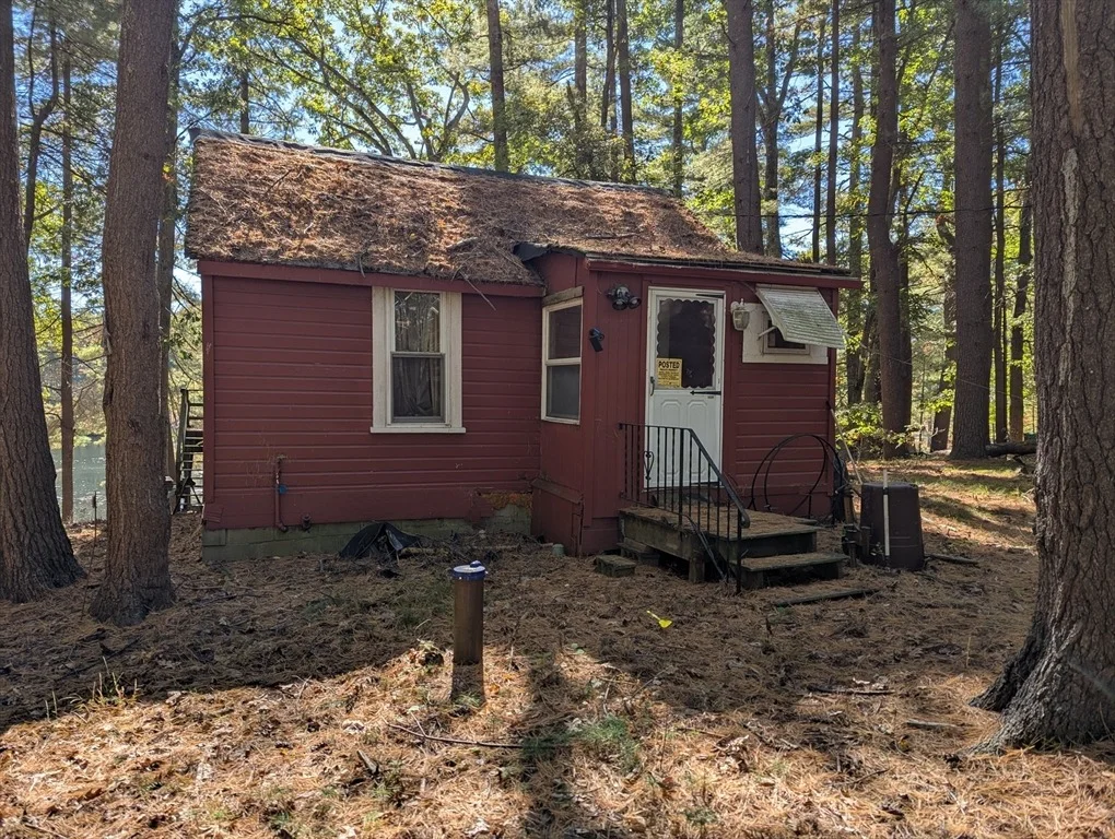 Photo of 34 Hallock Point Road